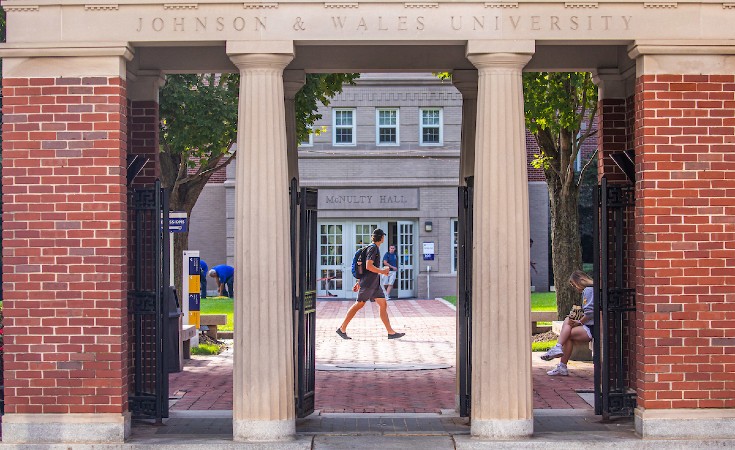 JWU Launches First-in-the-Nation 3-Year In-Person Bachelor’s Degree